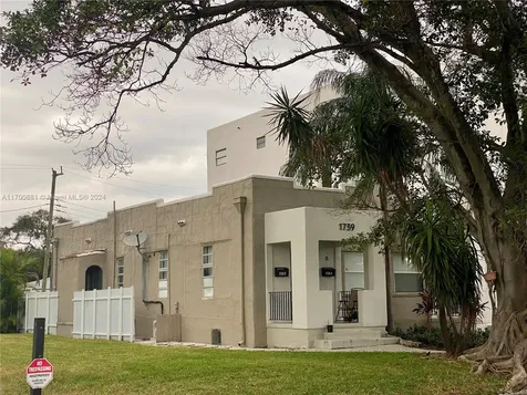 1741 Dewey Street Hollywood FL 33020