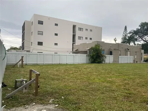 1741 Dewey Street Hollywood FL 33020