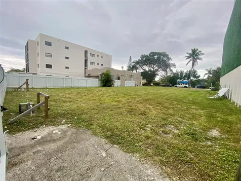 1741 Dewey Street Hollywood FL 33020
