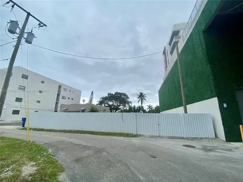 1741 Dewey Street Hollywood FL 33020