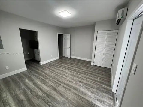 1741 Dewey Street Hollywood FL 33020