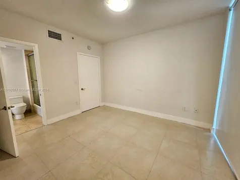 6000 Collins Avenue Miami Beach FL 33140