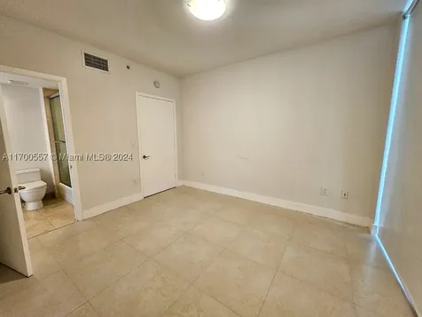 6000 Collins Avenue Miami Beach FL 33140