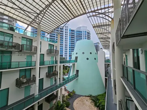 6000 Collins Avenue Miami Beach FL 33140