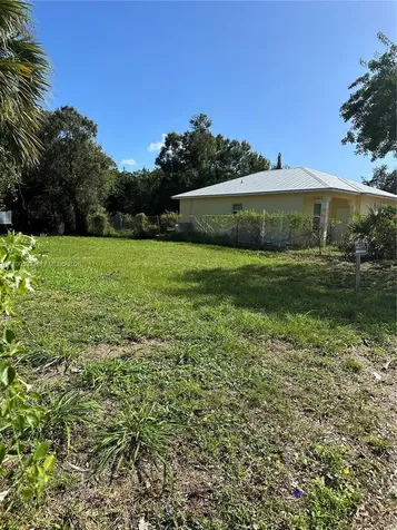 712 N 22nd Street Fort Pierce FL 34950