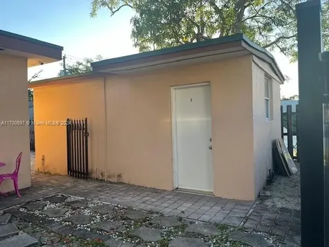161 NW 35th Street Miami FL 33127