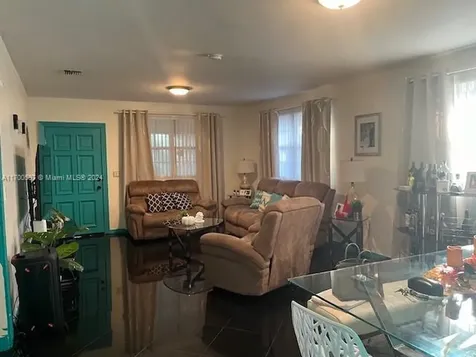 161 NW 35th Street Miami FL 33127