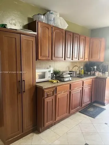 161 NW 35th Street Miami FL 33127