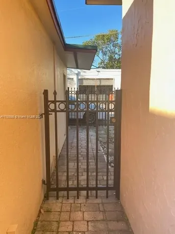 161 NW 35th Street Miami FL 33127