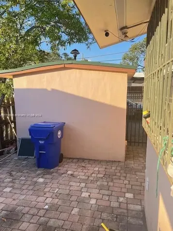 161 NW 35th Street Miami FL 33127