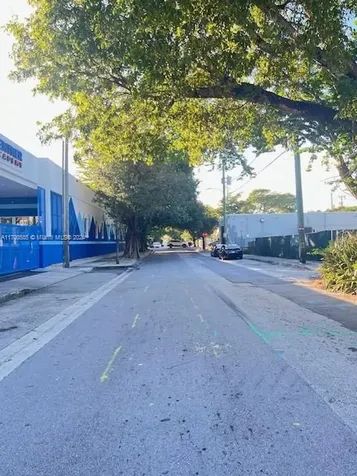 161 NW 35th Street Miami FL 33127