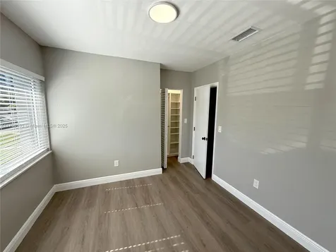 1371 SW 21st Terrace Miami FL 33145