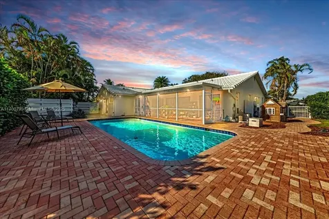 8694 NW 7th Lane Coral Springs FL 33071