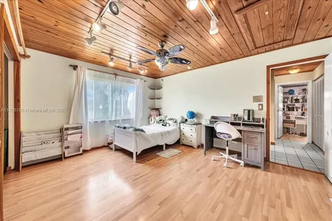 8694 NW 7th Lane Coral Springs FL 33071