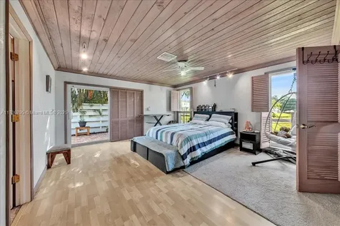8694 NW 7th Lane Coral Springs FL 33071
