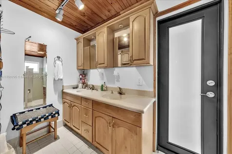 8694 NW 7th Lane Coral Springs FL 33071