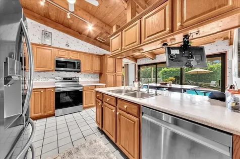 8694 NW 7th Lane Coral Springs FL 33071