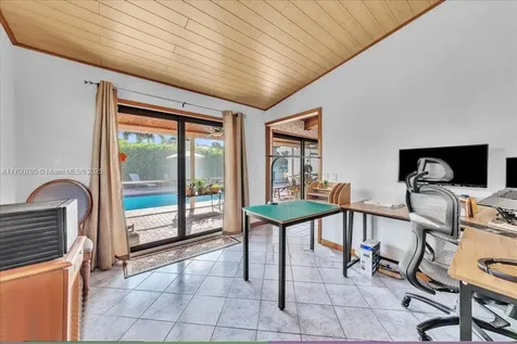 8694 NW 7th Lane Coral Springs FL 33071