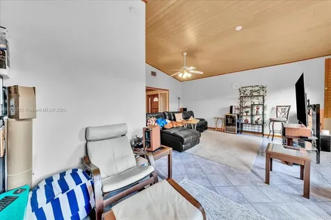 8694 NW 7th Lane Coral Springs FL 33071