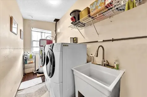 8694 NW 7th Lane Coral Springs FL 33071