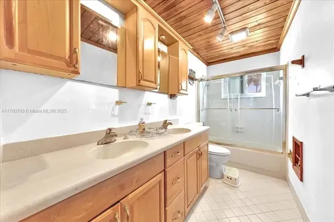 8694 NW 7th Lane Coral Springs FL 33071