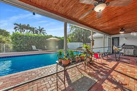 8694 NW 7th Lane Coral Springs FL 33071