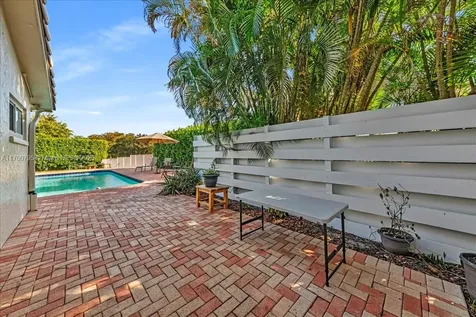 8694 NW 7th Lane Coral Springs FL 33071