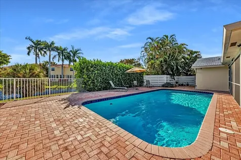 8694 NW 7th Lane Coral Springs FL 33071