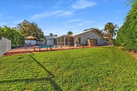 8694 NW 7th Lane Coral Springs FL 33071