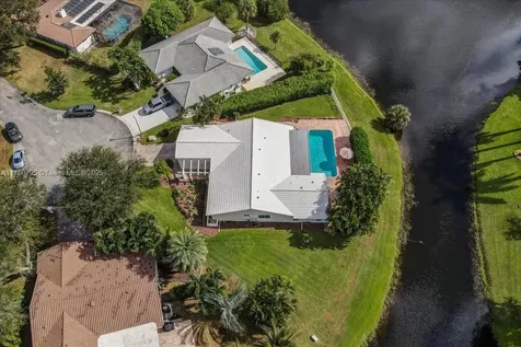 8694 NW 7th Lane Coral Springs FL 33071