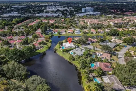 8694 NW 7th Lane Coral Springs FL 33071