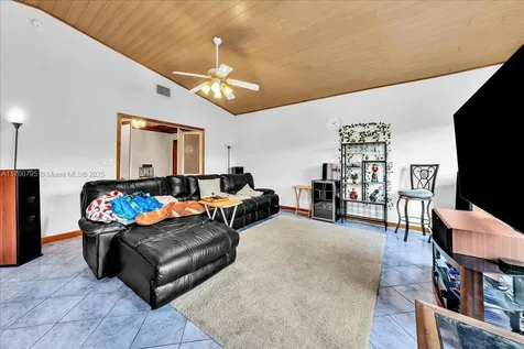 8694 NW 7th Lane Coral Springs FL 33071