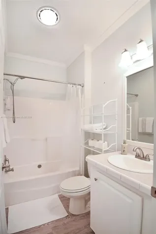 35 Rose Place Key Largo FL 33037