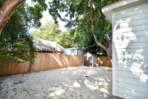 35 Rose Place Key Largo FL 33037