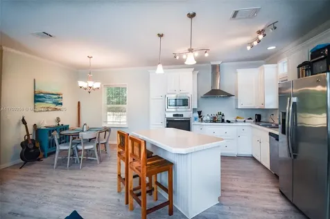 35 Rose Place Key Largo FL 33037