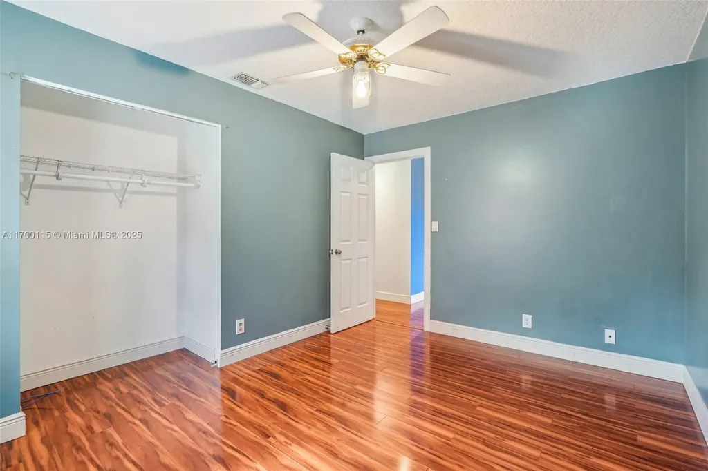 3935 NW 69th Terrace Coral Springs FL 33065