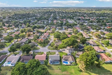 3935 NW 69th Terrace Coral Springs FL 33065