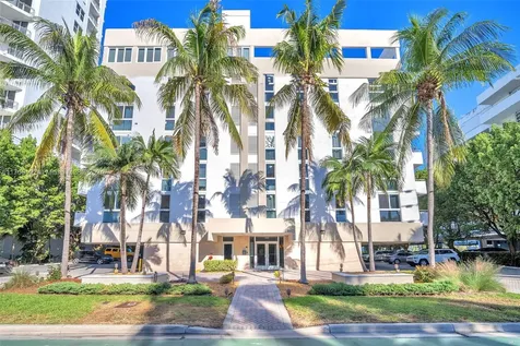 9721 E Bay Harbor Drive Bay Harbor Islands FL 33154