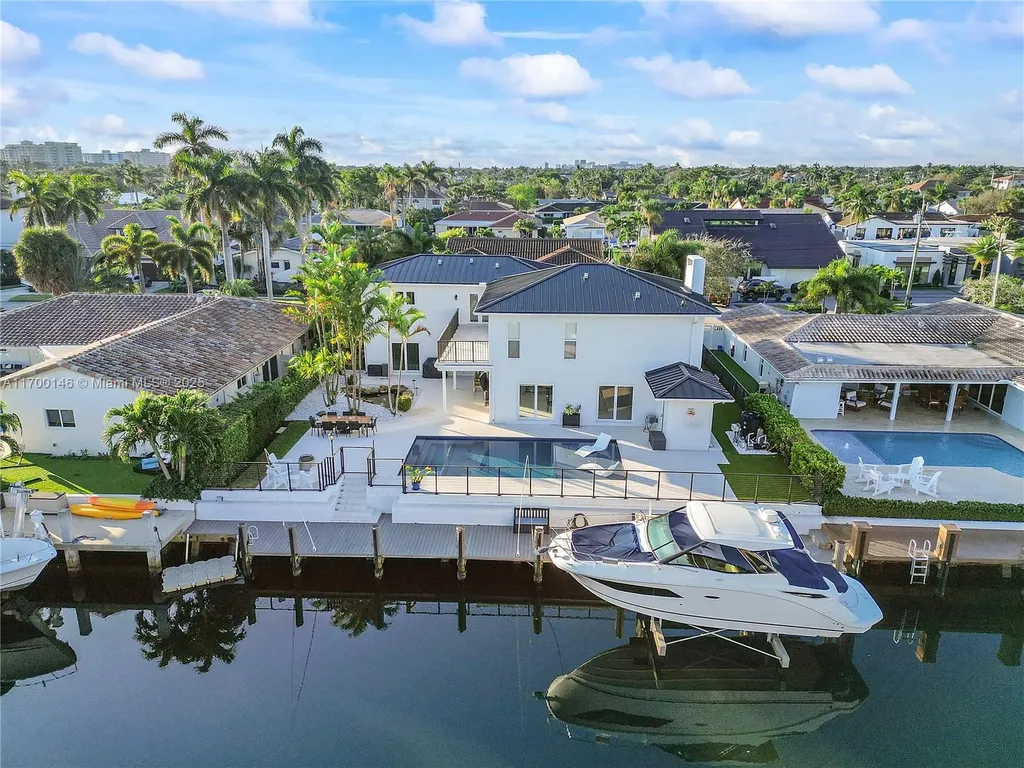 2751 NE 47th Street Lighthouse Point FL 33064