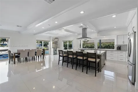 2751 NE 47th Street Lighthouse Point FL 33064