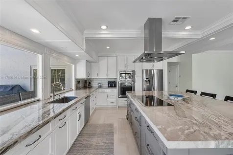 2751 NE 47th Street Lighthouse Point FL 33064
