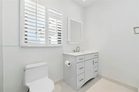 2751 NE 47th Street Lighthouse Point FL 33064