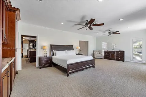 2751 NE 47th Street Lighthouse Point FL 33064