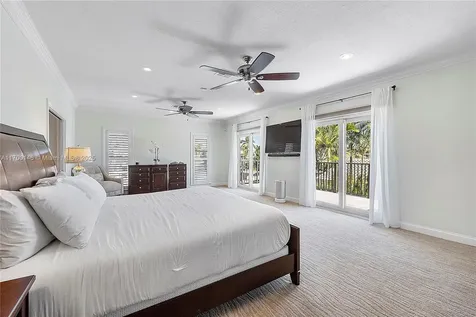 2751 NE 47th Street Lighthouse Point FL 33064