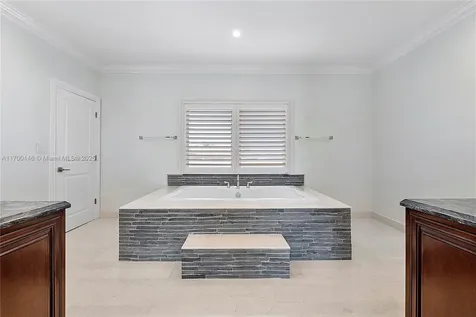 2751 NE 47th Street Lighthouse Point FL 33064