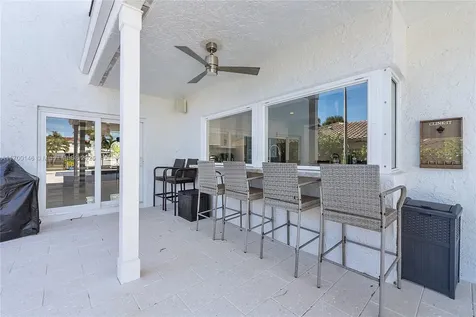 2751 NE 47th Street Lighthouse Point FL 33064