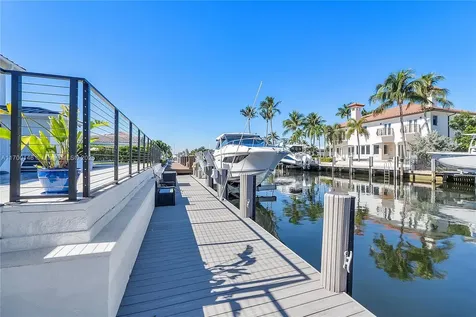 2751 NE 47th Street Lighthouse Point FL 33064