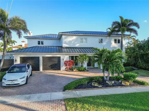 2751 NE 47th Street Lighthouse Point FL 33064