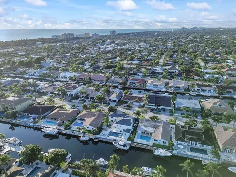 2751 NE 47th Street Lighthouse Point FL 33064