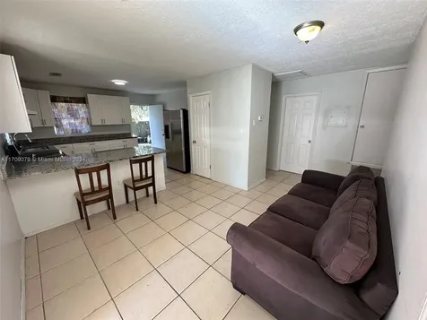 6928 E 29th Avenue Tampa FL 33619